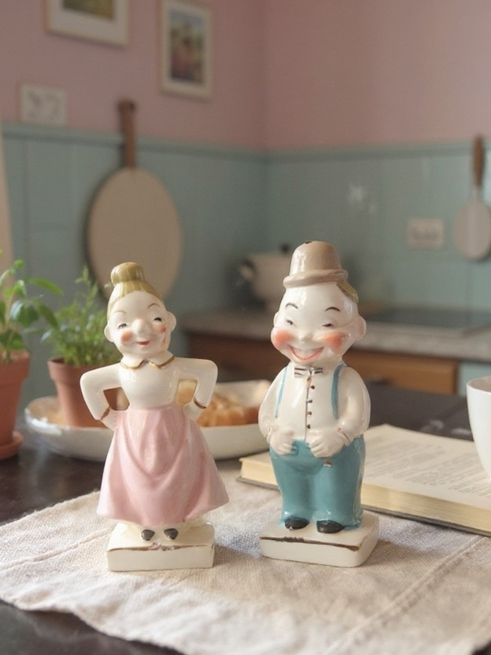 vintage mid-century ceramic novelty salt and pepper shakers from Japan, 1950s